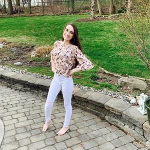 Meet your Posher, Olivia